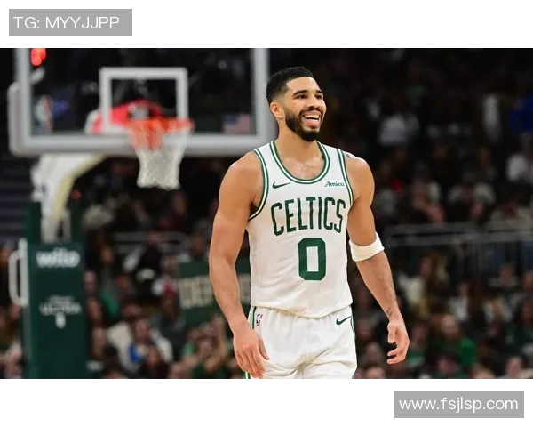 外国足球明星乔治的精彩瞬间与魅力风采全景展示