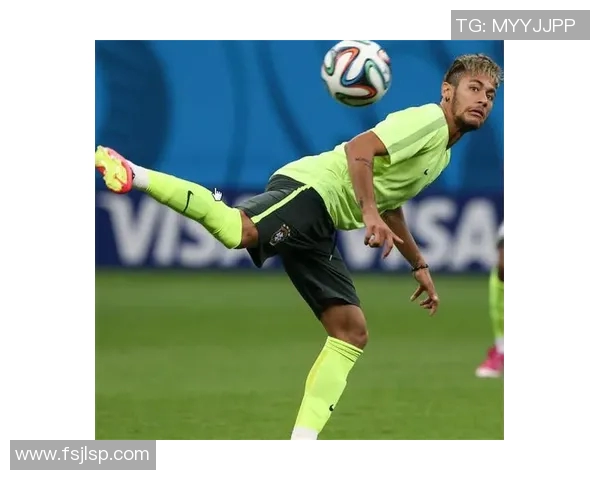 潜水足球明星有哪些名字及他们在赛场上的精彩表现分析