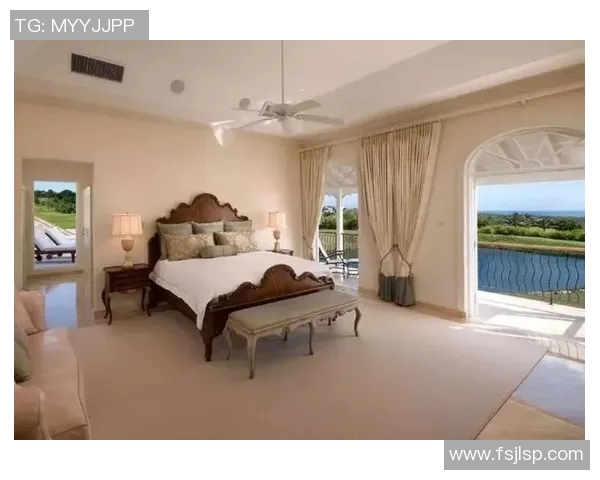 足球巨星豪掷千金购游艇赠豪宅引发奢华生活热潮