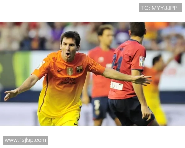 帅气足球明星高清写真展现运动魅力与风采的完美瞬间