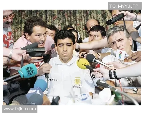 阿根廷退役足球明星的辉煌生涯与传奇故事回顾 阿根廷退役足球明星的辉煌生涯与传奇故事回顾