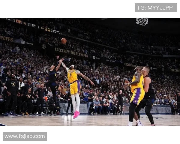 勇士与湖人激战2017年12月赛季精彩回顾与分析 勇士与湖人激战2017年12月赛季精彩回顾与分析