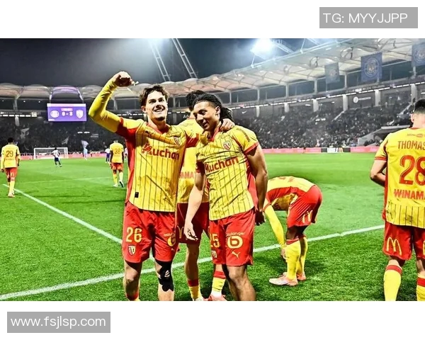 朗斯与索肖激战正酣比分直播实时更新精彩瞬间尽在掌握